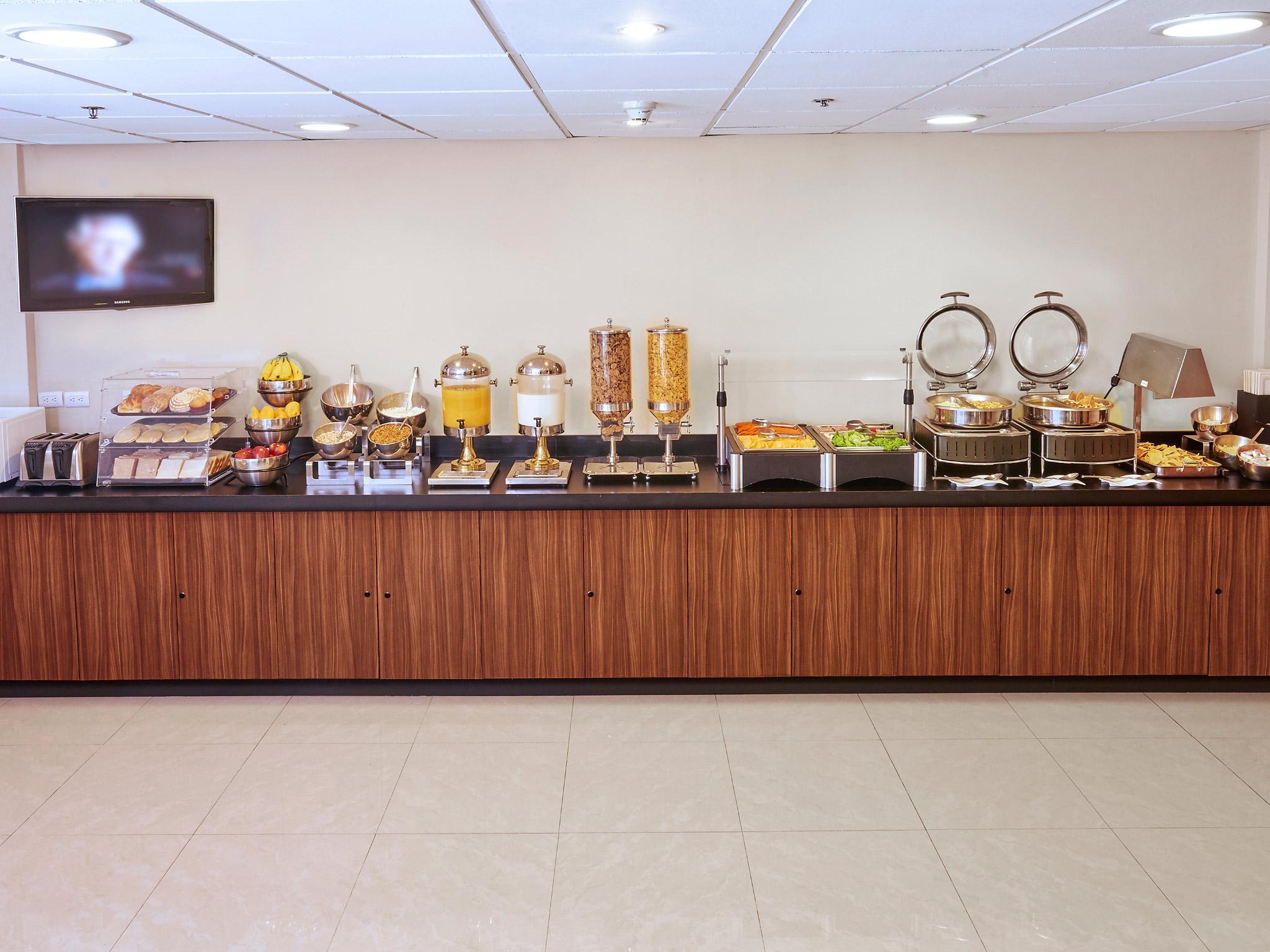 City Express By Marriott Queretaro Exterior photo