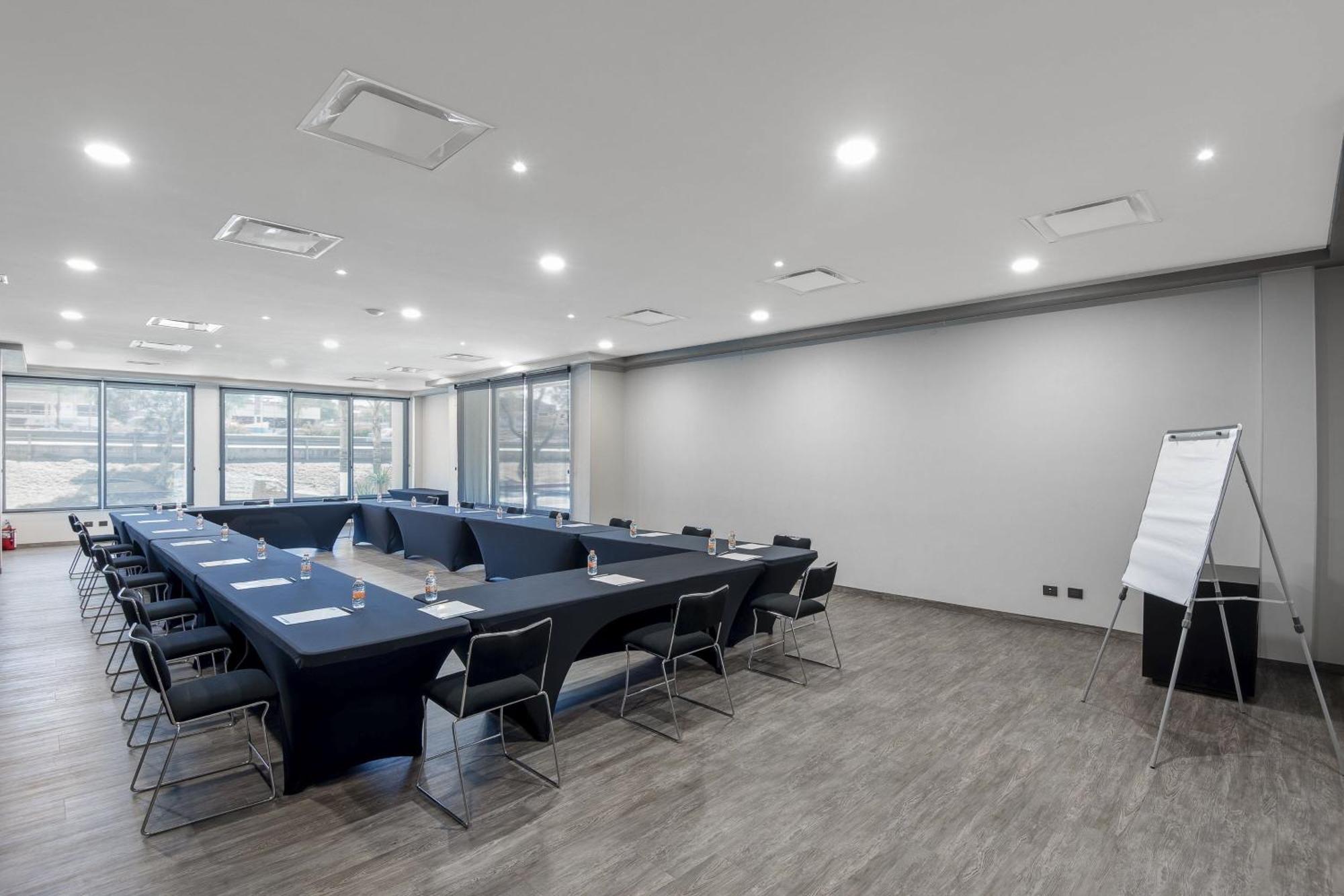 City Express By Marriott Queretaro Exterior photo