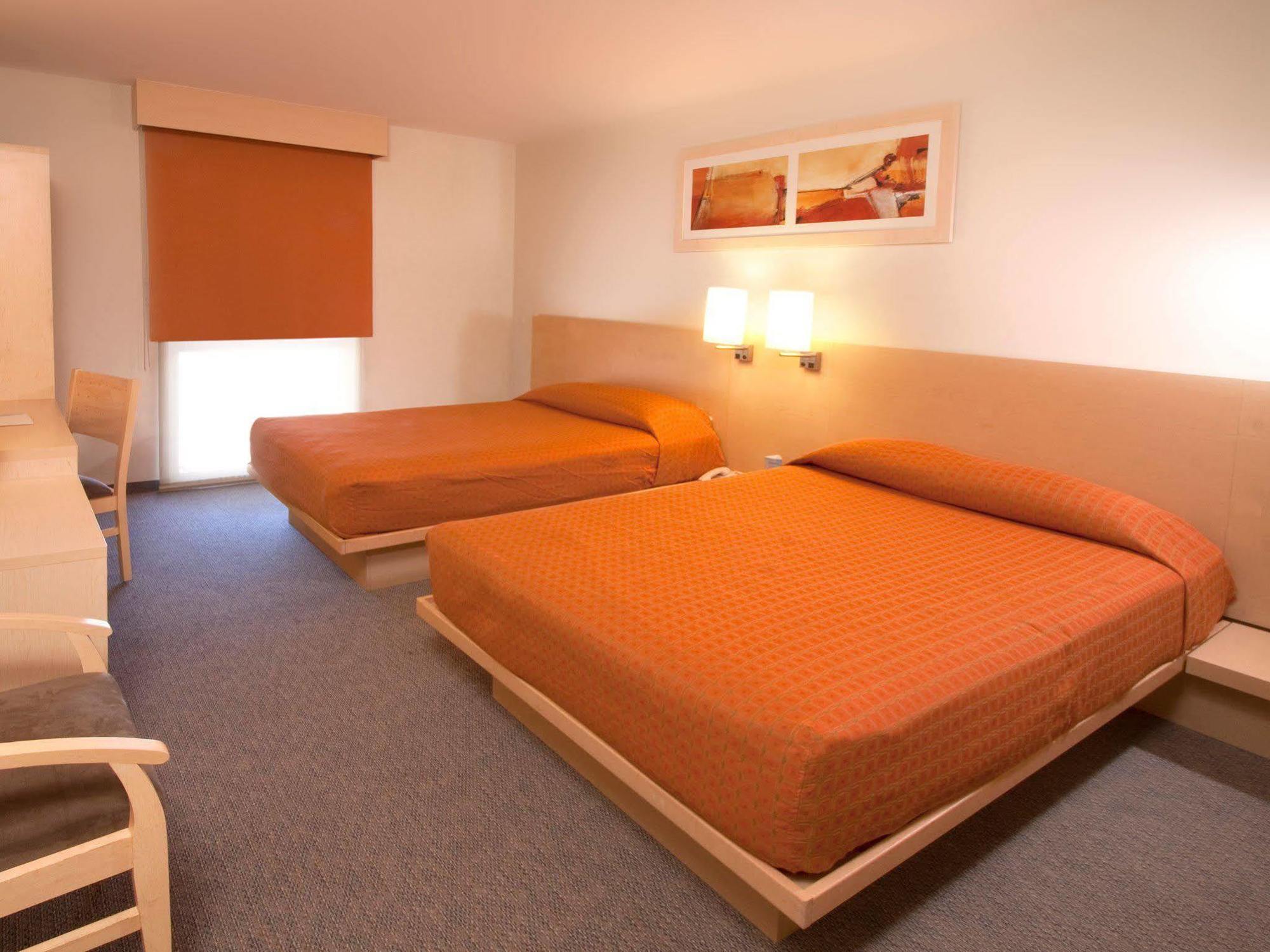 City Express By Marriott Queretaro Exterior photo