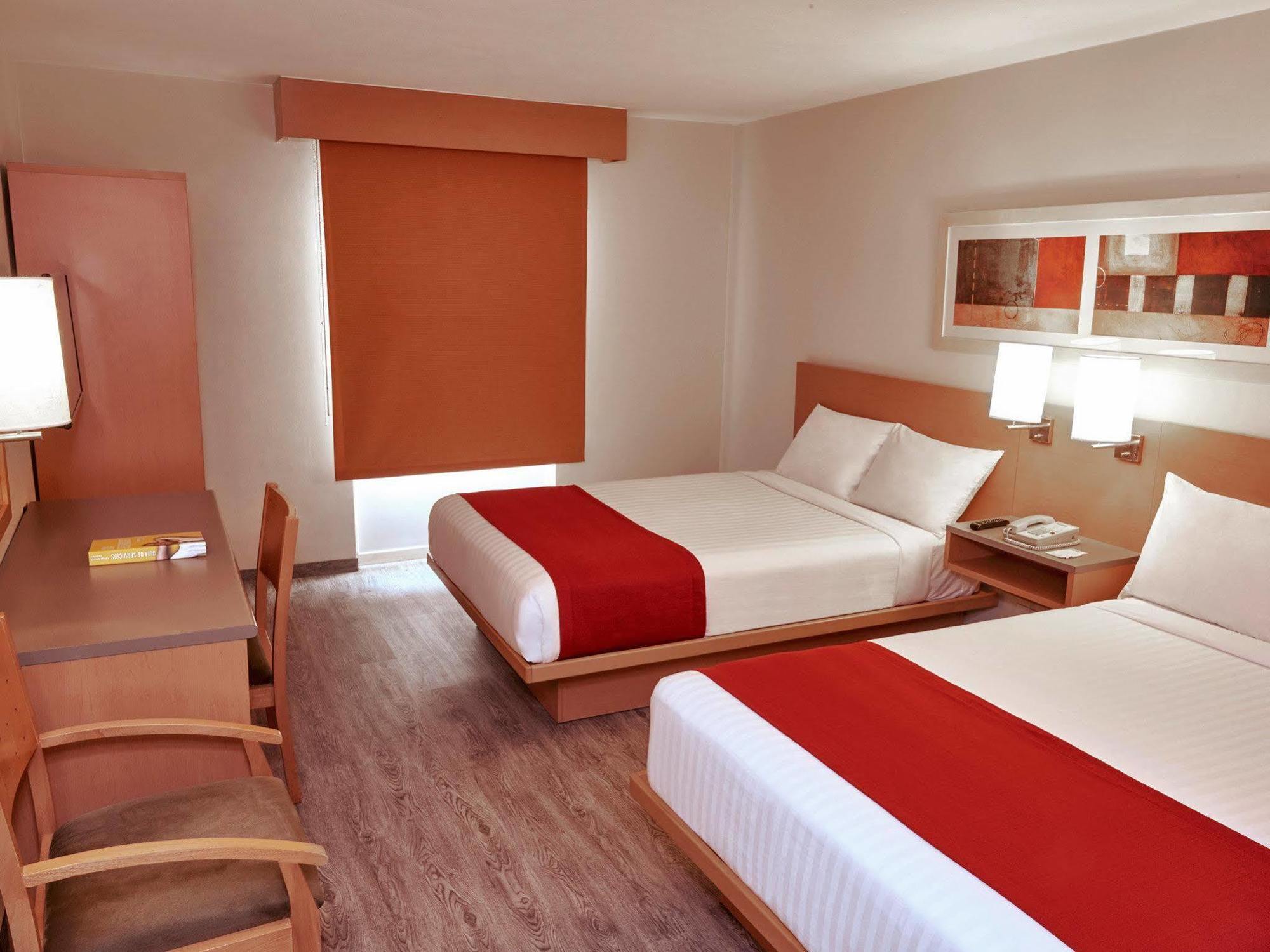 City Express By Marriott Queretaro Exterior photo